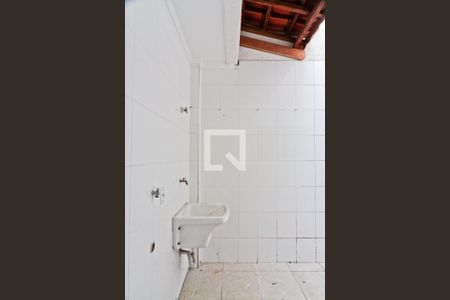 Casa à venda com 116m², 2 quartos e 1 vagaÁrea de Serviço