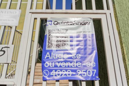 Casa à venda com 116m², 2 quartos e 1 vaga Casa à venda com 116m², 2 quartos e 1 vagaFachada