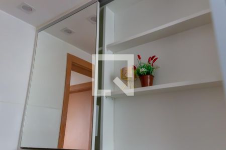 Banheiro de apartamento à venda com 2 quartos, 48m² em Encantado, Rio de Janeiro