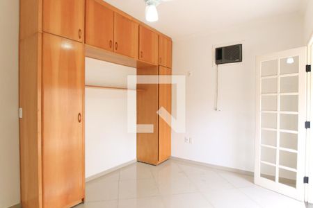 Casa para alugar com 300m², 3 quartos e 5 vagasQuarto