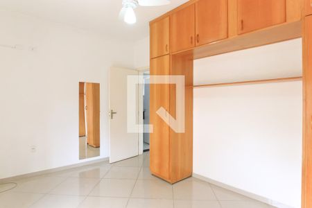 Casa para alugar com 300m², 3 quartos e 5 vagasQuarto