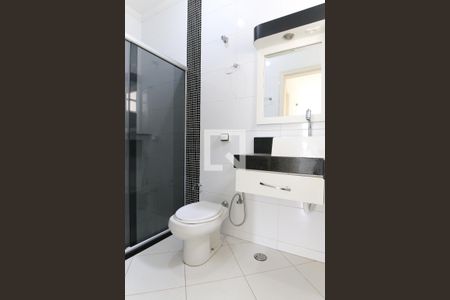 Casa para alugar com 300m², 3 quartos e 5 vagasBanheiro