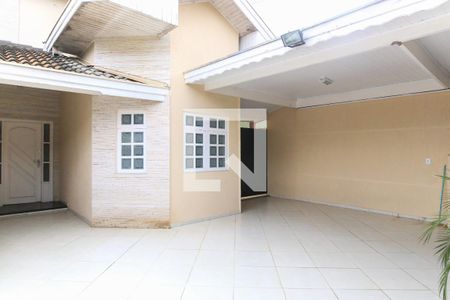 Casa para alugar com 300m², 3 quartos e 5 vagasGaragem