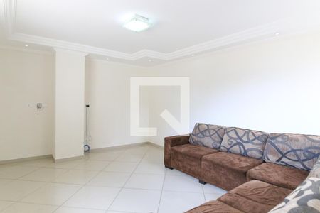 Casa para alugar com 300m², 3 quartos e 5 vagasSala de TV