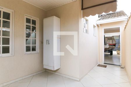 Casa para alugar com 300m², 3 quartos e 5 vagasCorredor Lateral