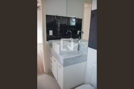 Banheiro do Quarto 1 de casa de condomínio para alugar com 3 quartos, 100m² em Vila Nova Mazzei, São Paulo