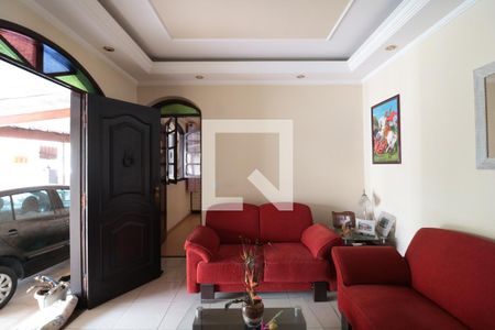 Sala de casa à venda com 5 quartos, 250m² em Vila Cláudia, São Paulo
