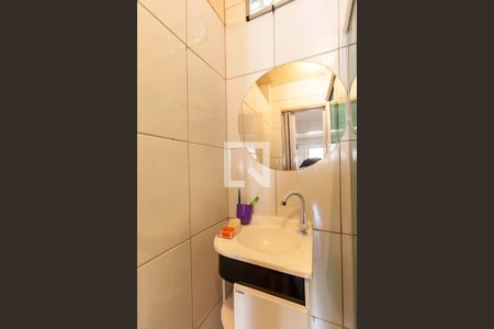 Banheiro de kitnet/studio para alugar com 1 quarto, 40m² em Jardim Angela (zona Leste), São Paulo