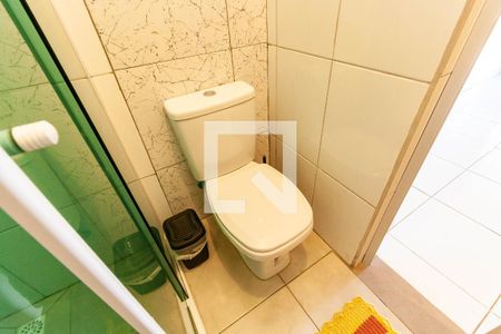 Banheiro de kitnet/studio para alugar com 1 quarto, 40m² em Jardim Angela (zona Leste), São Paulo