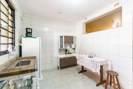 Cozinha de kitnet/studio para alugar com 1 quarto, 40m² em Jardim Angela (zona Leste), São Paulo