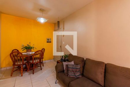 Sala  de apartamento à venda com 2 quartos, 73m² em Rubem Berta, Porto Alegre