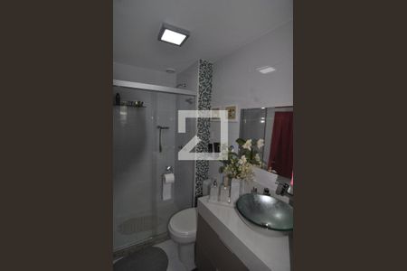 Apartamento à venda com 80m², 2 quartos e 1 vagaBanheiro do Corredor