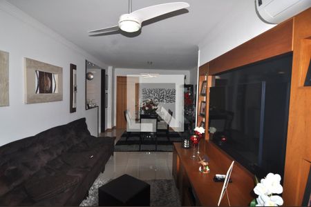 Sala  de apartamento para alugar com 2 quartos, 80m² em Freguesia de Jacarepaguá, Rio de Janeiro