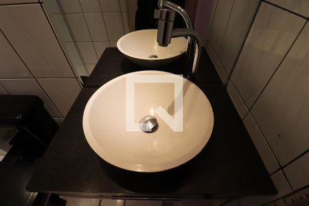 Banheiro de apartamento para alugar com 2 quartos, 46m² em Jardim Valéria, Guarulhos