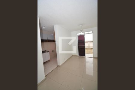 Sala de apartamento à venda com 2 quartos, 60m² em Parada de Lucas, Rio de Janeiro