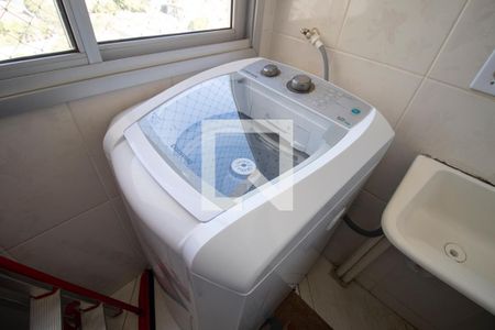 Apartamento para alugar com 70m², 2 quartos e 1 vagaÁrea de serviço