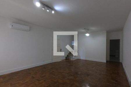 Sala de casa à venda com 3 quartos, 203m² em Vila Progredior, São Paulo