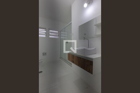 Casa para alugar com 203m², 3 quartos e 2 vagasBanheiro