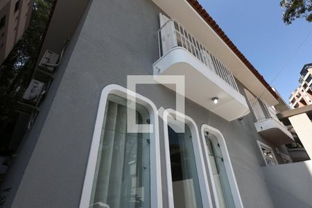 Casa para alugar com 203m², 3 quartos e 2 vagasFachada