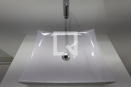 Casa para alugar com 203m², 3 quartos e 2 vagasBanheiro