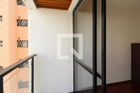 Varanda  de apartamento para alugar com 2 quartos, 68m² em Moema, São Paulo