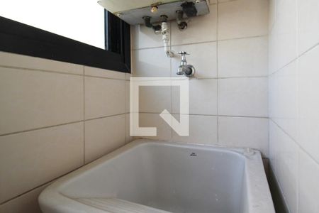 Apartamento para alugar com 68m², 2 quartos e 1 vagaÁrea de Serviço