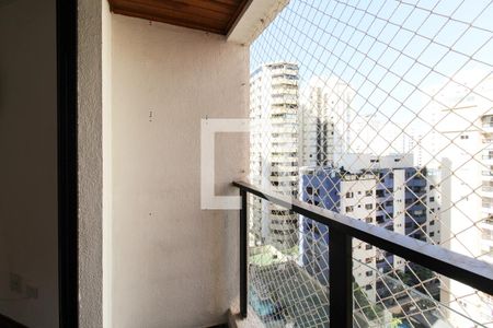 Varanda  de apartamento para alugar com 2 quartos, 68m² em Moema, São Paulo