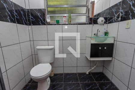 Casa à venda com 258m², 4 quartos e 2 vagasBanheiro da suíte 2 