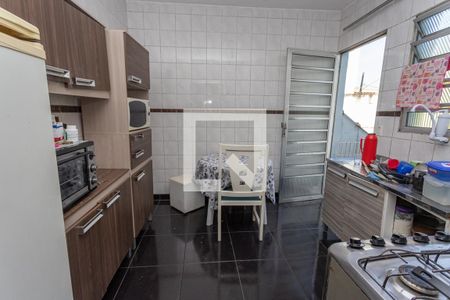 Casa à venda com 258m², 4 quartos e 2 vagasCozinha 2 