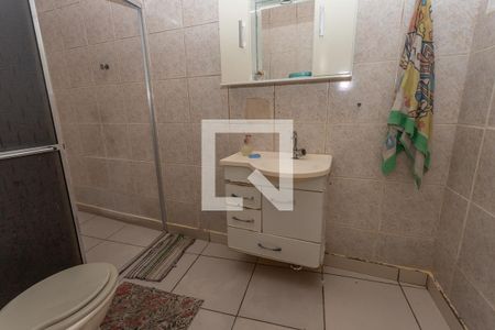 Casa à venda com 258m², 4 quartos e 2 vagasBanheiro da suíte 1 
