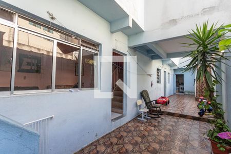 Casa à venda com 258m², 4 quartos e 2 vagasEntrada 