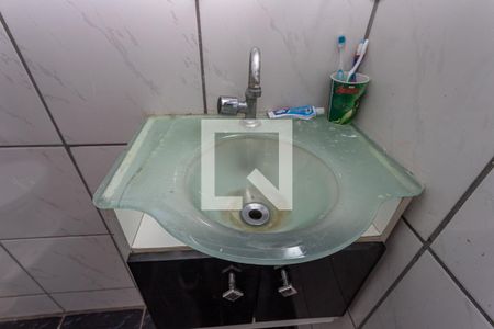 Casa à venda com 258m², 4 quartos e 2 vagasBanheiro da suíte 2 