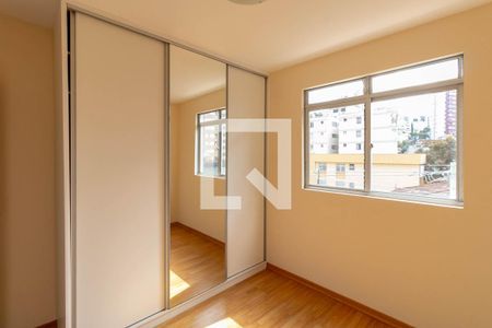 Quarto de apartamento à venda com 1 quarto, 40m² em Coração de Jesus, Belo Horizonte