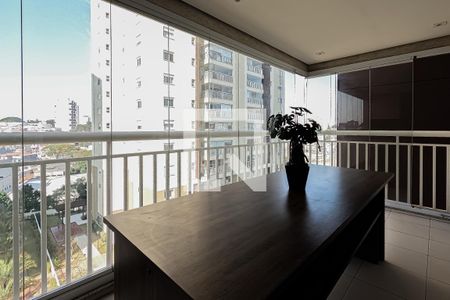 Apartamento à venda com 132m², 3 quartos e 2 vagasVaranda