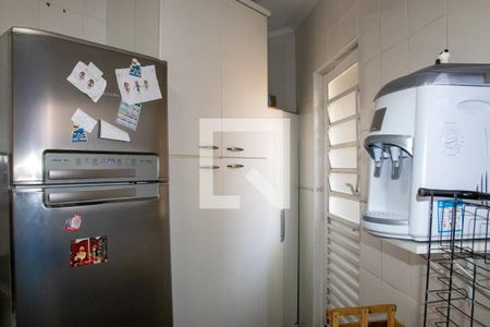 Casa à venda com 100m², 3 quartos e 2 vagas Casa à venda com 100m², 3 quartos e 2 vagasCozinha