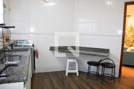 Casa à venda com 100m², 3 quartos e 2 vagas Casa à venda com 100m², 3 quartos e 2 vagasCozinha