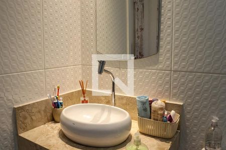 Apartamento à venda com 69m², 2 quartos e 1 vaga Apartamento à venda com 69m², 2 quartos e 1 vagaBanheiro social