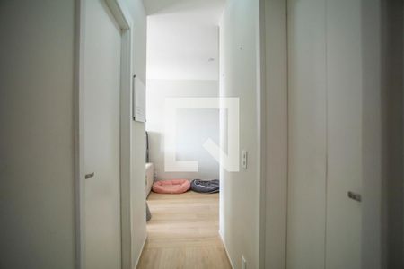 Corredor - Quartos de apartamento para alugar com 2 quartos, 68m² em Vila Guarani (z Sul), São Paulo
