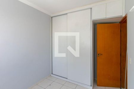 Quarto 1 de apartamento para alugar com 2 quartos, 82m² em Arvoredo, Contagem