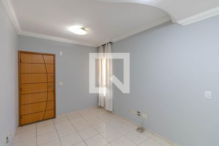 Sala de apartamento para alugar com 2 quartos, 82m² em Arvoredo, Contagem