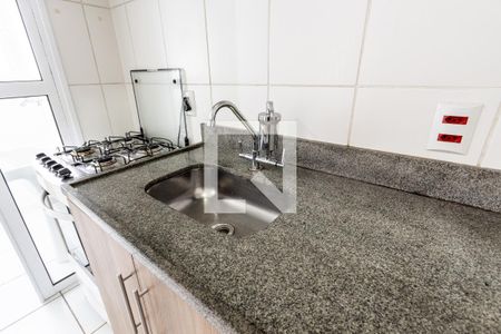 Cozinha de apartamento para alugar com 1 quarto, 33m² em Barra Funda, São Paulo