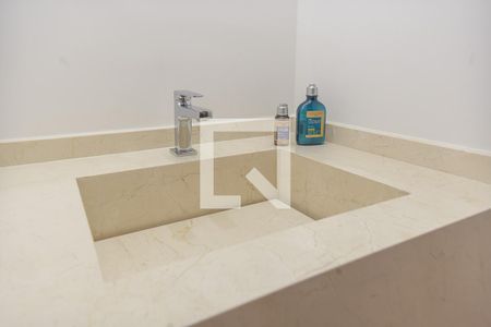 Banheiro de kitnet/studio para alugar com 1 quarto, 28m² em Bela Vista, São Paulo