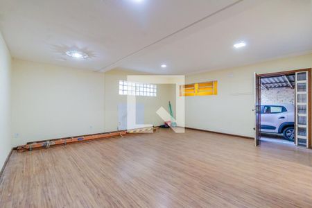 Sala de casa à venda com 2 quartos, 258m² em Azenha, Porto Alegre