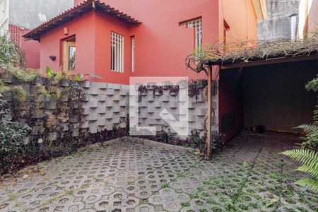 Casa para alugar com 220m², 4 quartos e 5 vagasGaragem