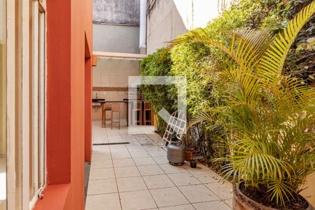 Casa para alugar com 220m², 4 quartos e 5 vagasQuintal e Churrasqueira