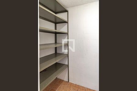 Casa para alugar com 220m², 4 quartos e 5 vagasDispensa