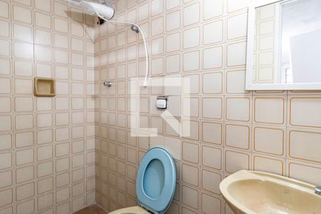 Casa para alugar com 220m², 4 quartos e 5 vagasBanheiro 03 da Suíte de Serviço