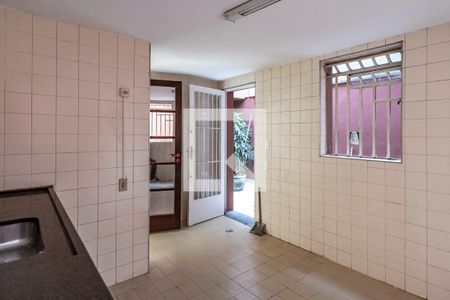 Casa para alugar com 220m², 4 quartos e 5 vagasCozinha