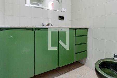 Casa para alugar com 220m², 4 quartos e 5 vagasBanheiro 01 da Suíte 01