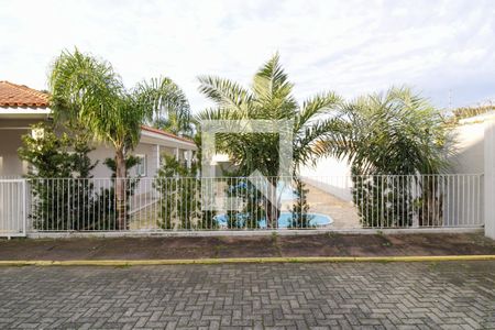 Casa de condomínio à venda com 109m², 3 quartos e 3 vagas Casa de condomínio à venda com 109m², 3 quartos e 3 vagasÁrea comum - Piscina